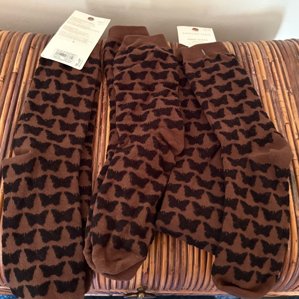 2 Gently Tried On (fits size 7-9 better than size 9-11) Brown Butterfly Socks